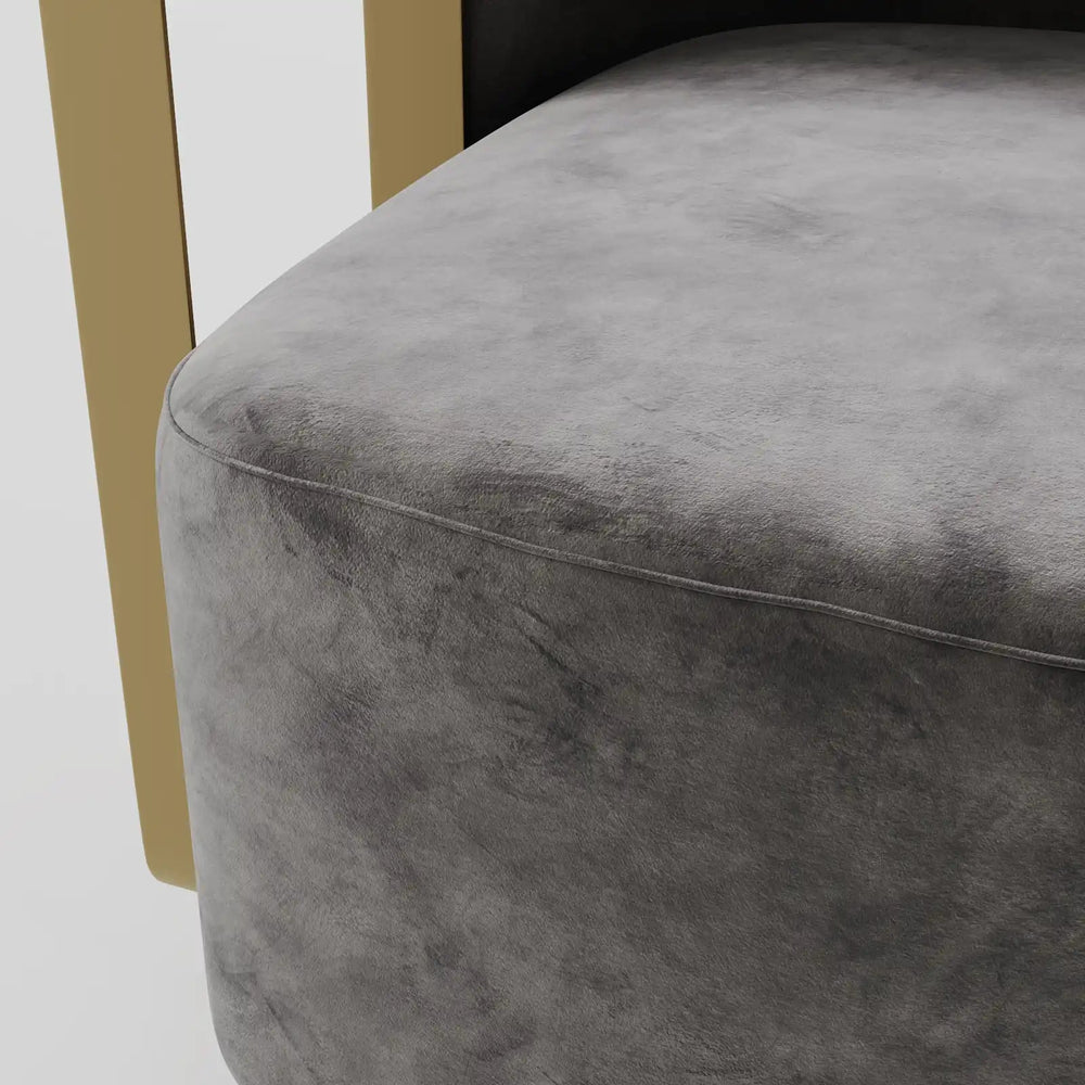 Grand Luxe Rest Armchair